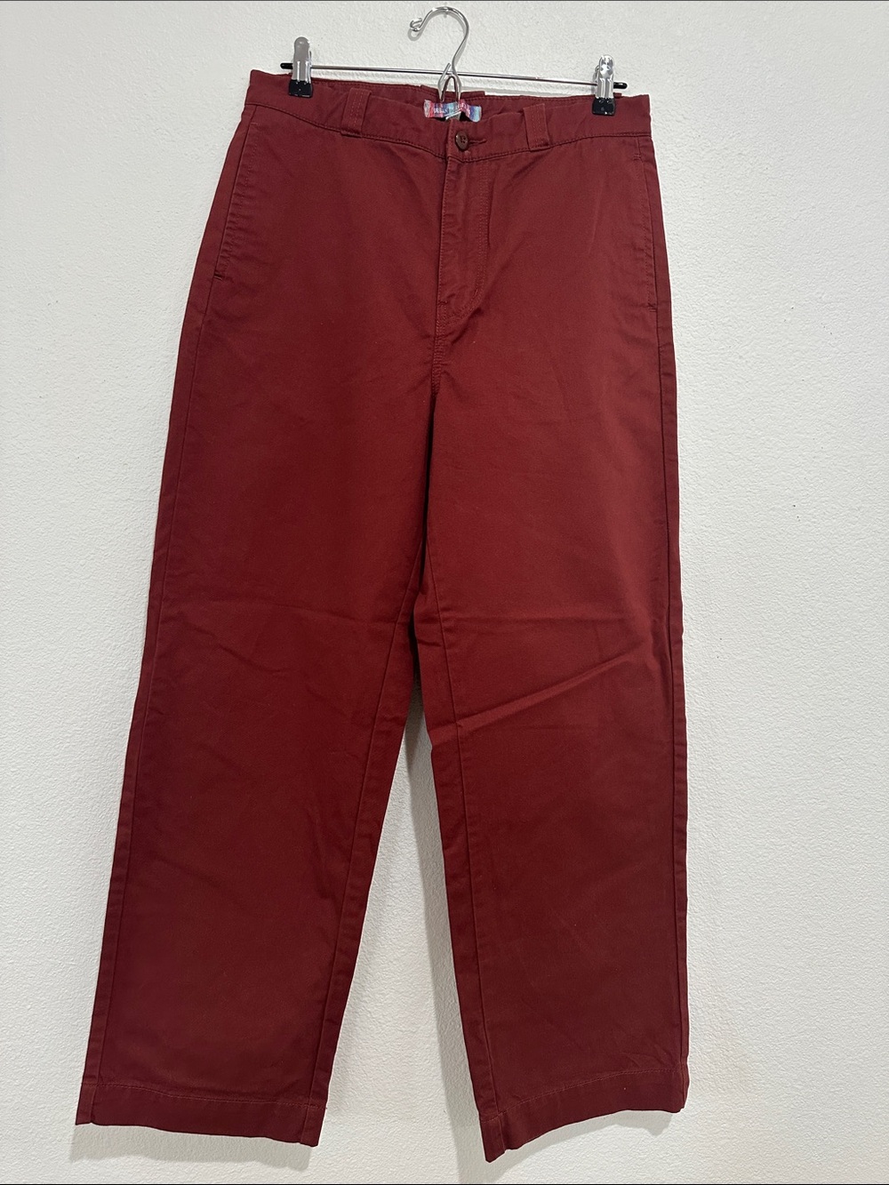 NEW! Men’s Relaxed URBAN OUFITTERS Deep Rust Flat Front Chinos, size 31 x 32